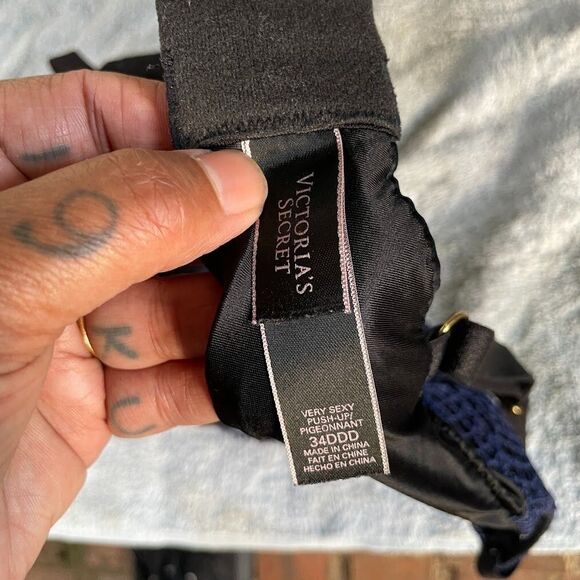 VICTORIA'S SECRET VERY SEXY PUSH UP BRA 34DDD Black Blue Overlay - Picture 5 of 5